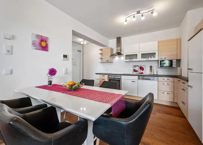 Ferienwohnung Poertschach 90M² Apartament *